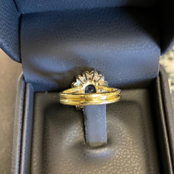 Sapphire & Diamond Ring - Picture 5 of 10